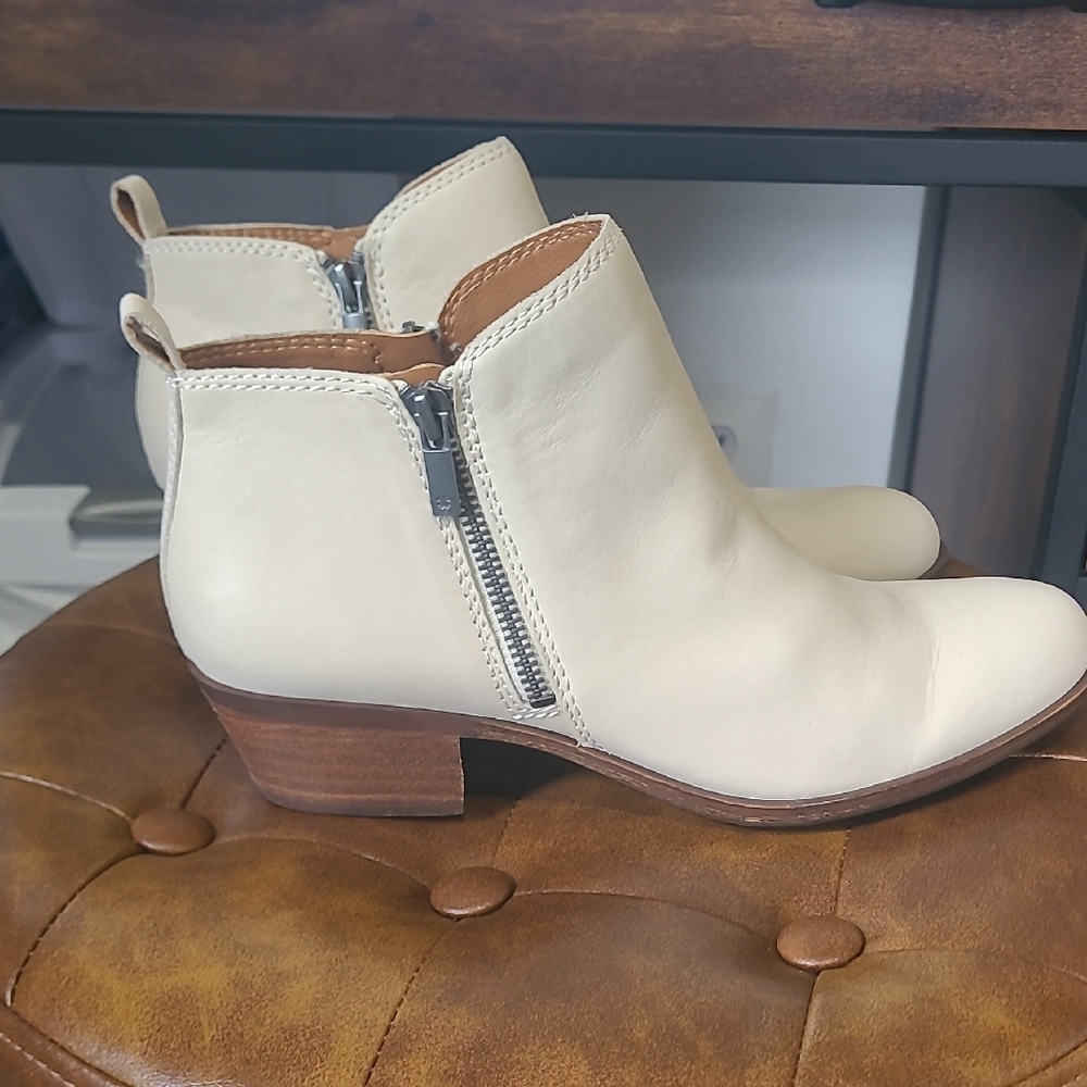 Lucky Brand Ankle Boots - Picture 5 of 5